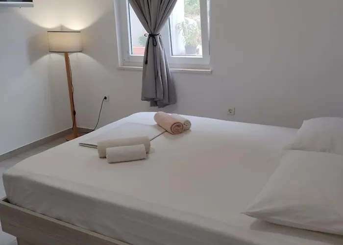 Mali Tare * קורצולה